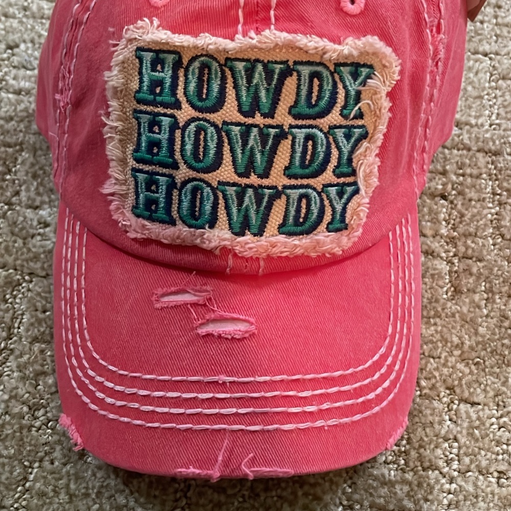 Pink 'Howdy' Embroidered Cap